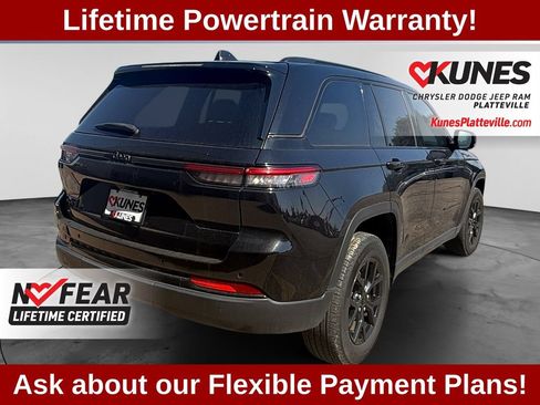 Used 2024 Jeep Grand Cherokee Altitude AWD/4WD image 9