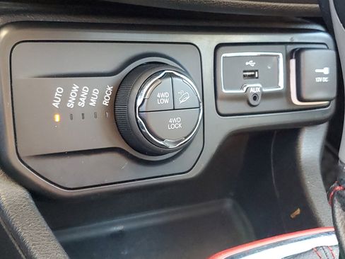 Used 2020 Jeep Renegade Trailhawk image 27