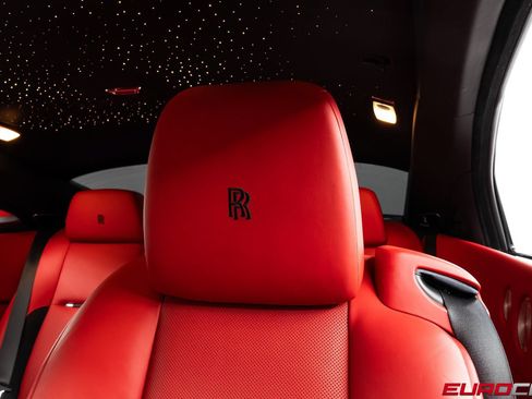 Used 2019 Rolls-Royce Wraith RWD image 39