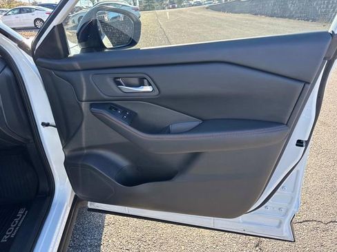 Used 2025 Nissan Rogue Rock Creek image 24