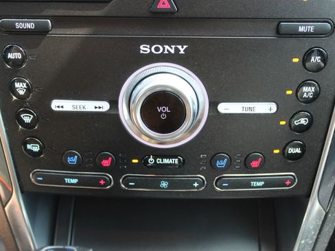 Used 2019 Ford Explorer Sport w/ Equipment Group 401A AWD/4WD image 37