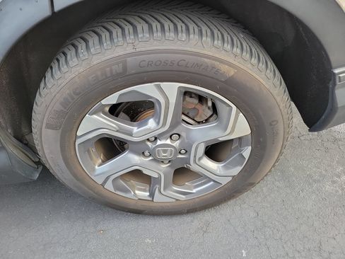 Used 2018 Honda CR-V EX image 16