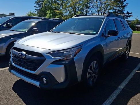 Used 2024 Subaru Outback Limited XT AWD/4WD image 3