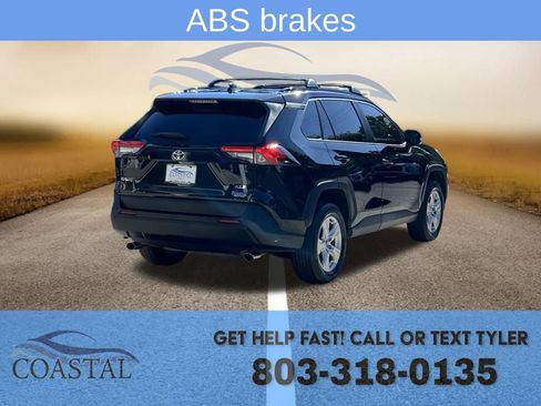 Used 2021 Toyota RAV4 XLE image 11