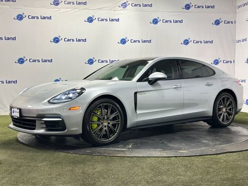 Used 2018 Porsche Panamera 4 w/ Premium Package Plus AWD/4WD image 6