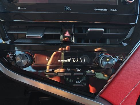 Used 2023 Toyota Camry XSE image 21