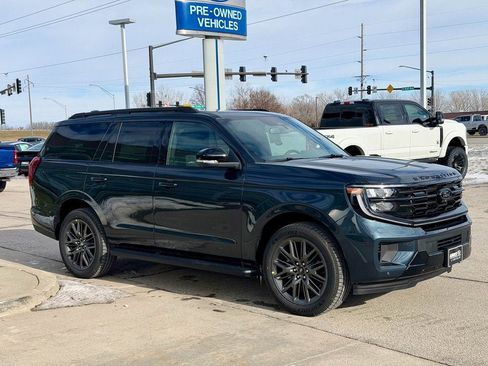 New 2026 Ford Expedition Platinum w/ Stealth Appearance Package image 6