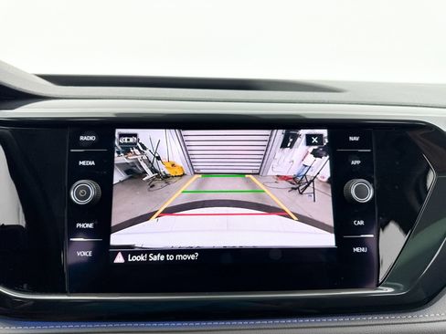 Used 2022 Volkswagen Taos SEL w/ Panoramic Sunroof Package FWD image 22