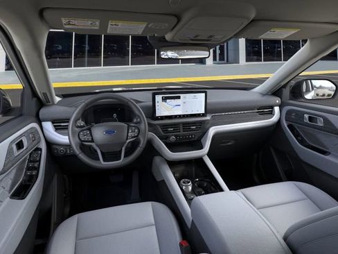 New 2026 Ford Explorer Platinum w/ LUX Leather Package image 9