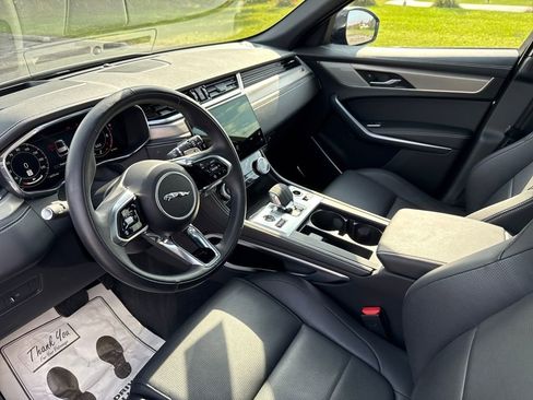 Used 2026 Jaguar F-PACE R-Dynamic S image 13