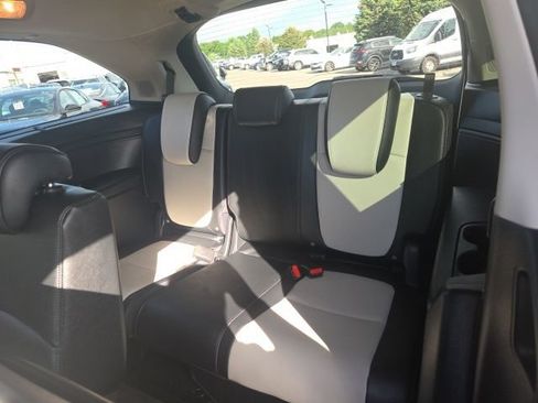Used 2025 Honda Odyssey Elite image 17