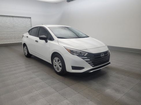 Used 2025 Nissan Versa S w/ Trunk Package FWD image 13