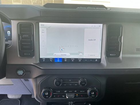 Used 2025 Ford Bronco Outer Banks AWD/4WD image 26