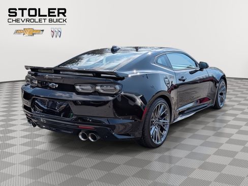 Used 2022 Chevrolet Camaro ZL1 image 5