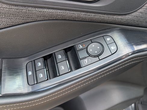 Used 2023 Nissan Rogue SV image 19