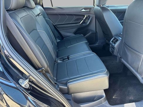 Used 2023 Volkswagen Tiguan SEL R-Line AWD/4WD image 17