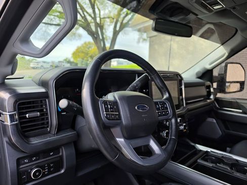 Used 2024 Ford F250 Lariat AWD/4WD image 24