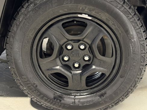 Used 2020 Jeep Renegade Sport image 8