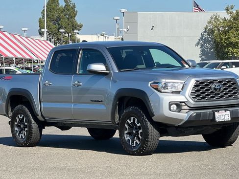 Used 2023 Toyota Tacoma TRD Off-Road AWD/4WD image 5
