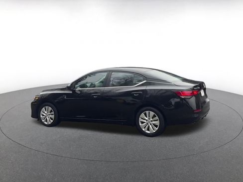 Used 2025 Nissan Sentra S image 10