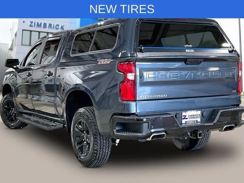 Used 2021 Chevrolet Silverado 1500 LT Trail Boss w/ Convenience Package II image 4