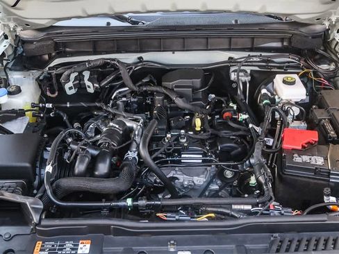 Used 2022 Ford Bronco Badlands w/ Sasquatch Package image 32