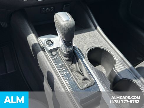 Used 2025 Nissan Altima 2.5 SV FWD image 34