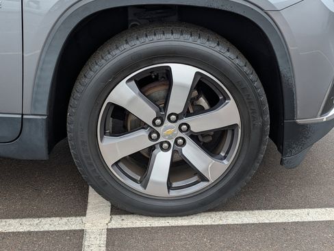 Used 2019 Chevrolet Traverse LT w/ LT Premium Package image 15