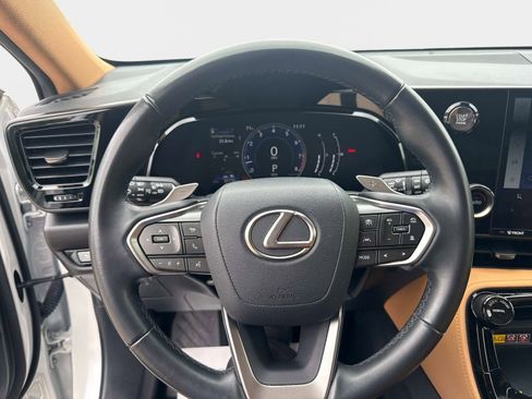 Used 2025 Lexus NX 250 FWD w/ Towing Package (2000 Lbs) image 27