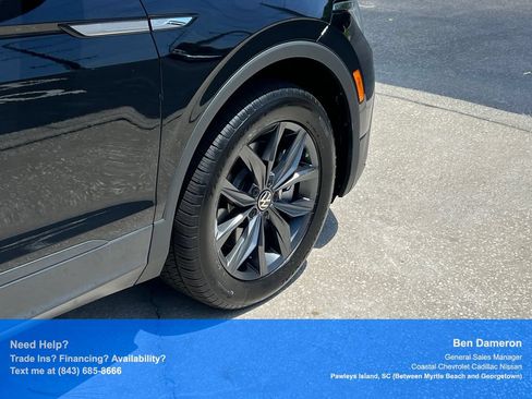Used 2023 Volkswagen Tiguan SE AWD/4WD image 25