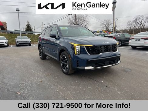 Certified 2025 Kia Sorento S w/ Panoramic Sunroof Package image 6