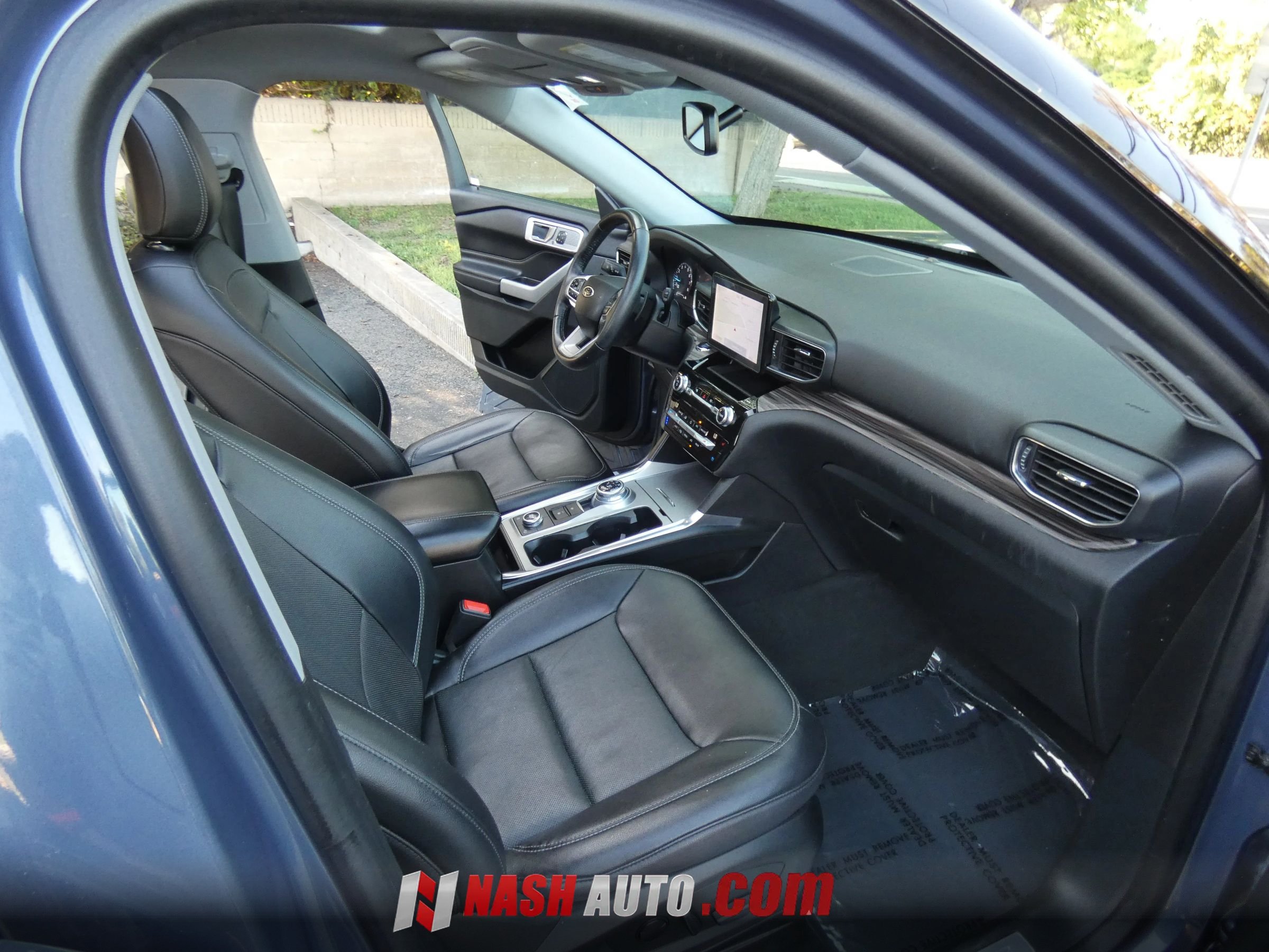 Used 2021 Ford Explorer Limited AWD/4WD image 26