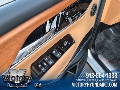 Used 2022 Jeep Grand Wagoneer Series III w/ Rear Seat Video Group 1 AWD/4WD image 12