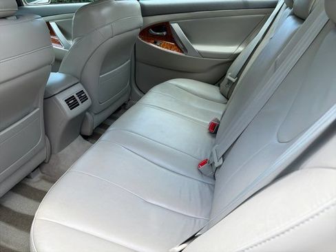 Used 2009 Toyota Camry XLE FWD image 7