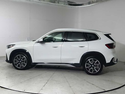 Used 2025 BMW X1 xDrive28i w/ Convenience Package image 5
