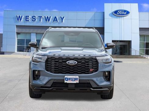 Used 2025 Ford Explorer ST AWD/4WD image 8