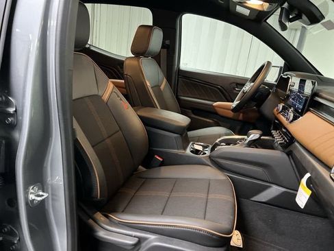 New 2025 GMC Canyon AT4 w/ Nightfall Edition AWD/4WD image 27