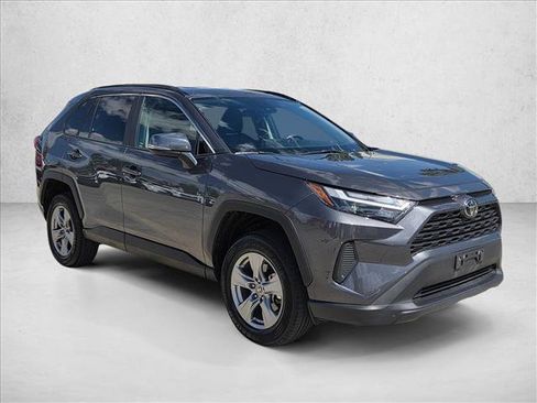 Used 2025 Toyota RAV4 XLE FWD image 3