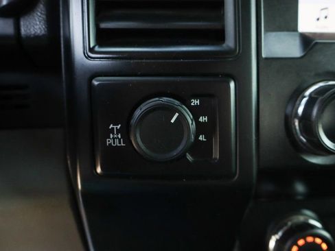 Used 2019 Ford F150 XL w/ Equipment Group 101A Mid AWD/4WD image 33