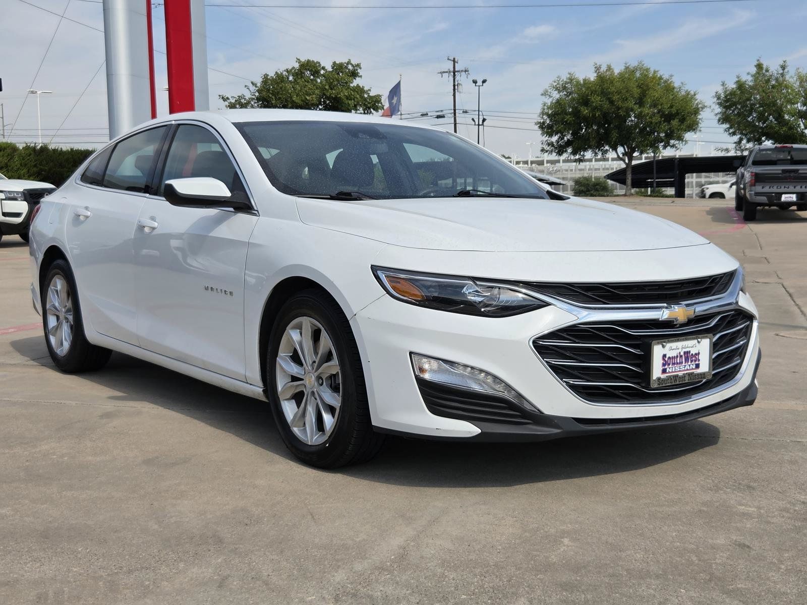 Used 2024 Chevrolet Malibu LT FWD image 3