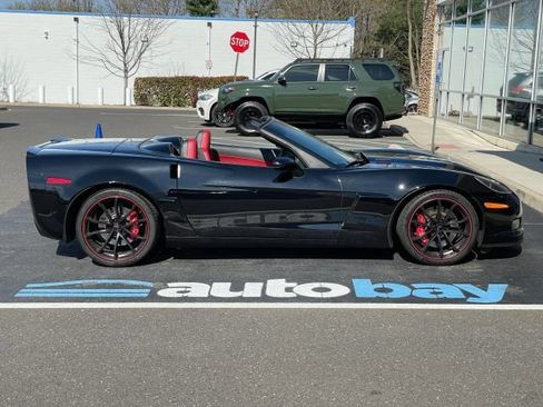 Used 2013 Chevrolet Corvette 427 w/ 1SB Preferred Equipment Group RWD image 16