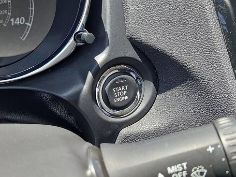 Used 2025 Mitsubishi Outlander Sport SE AWD/4WD image 29