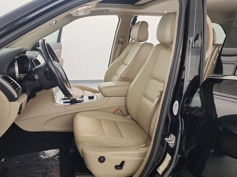 Used 2020 Jeep Grand Cherokee Limited AWD/4WD image 14