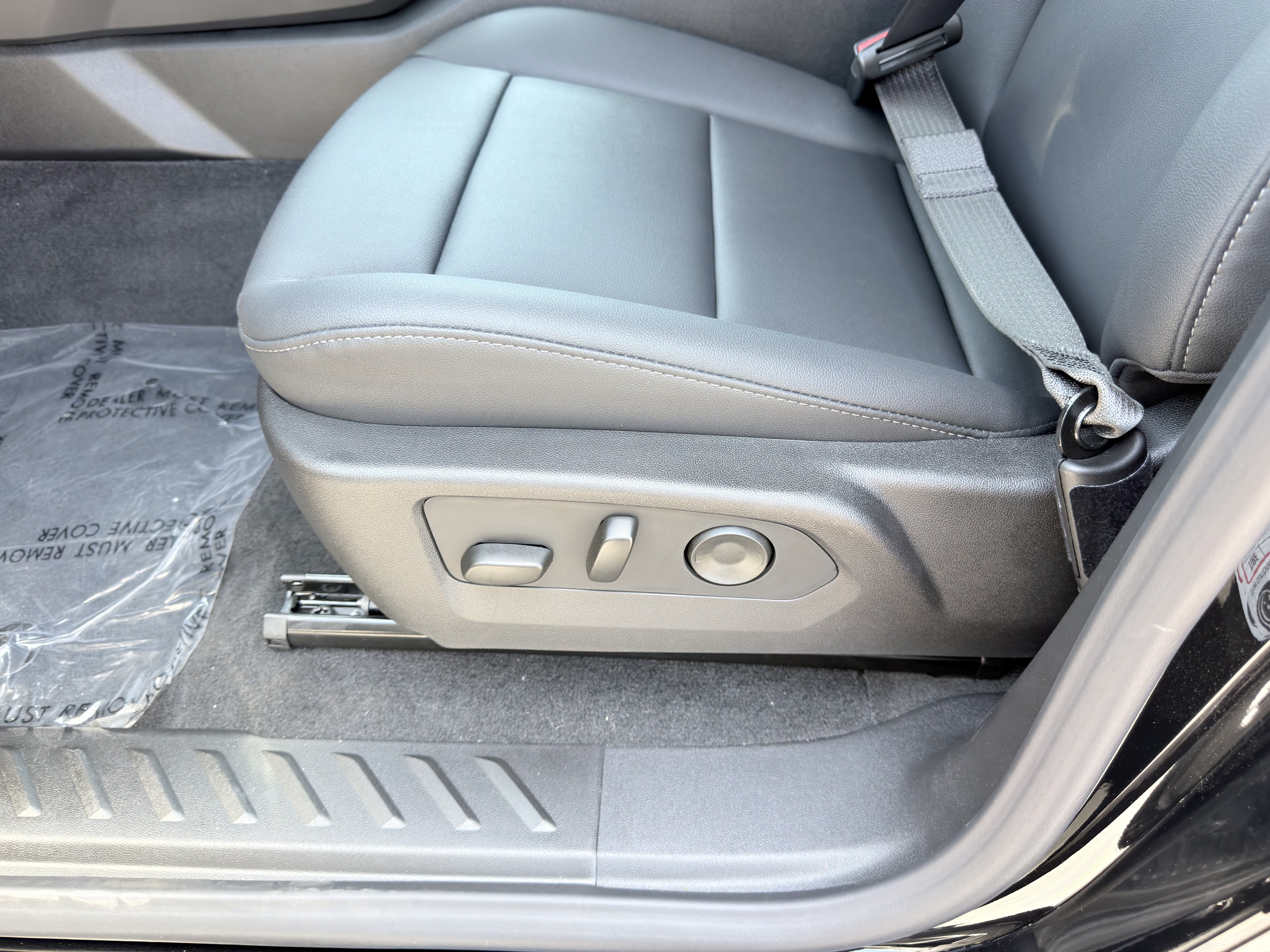 New 2026 Chevrolet Colorado LT w/ LT Convenience Package RWD image 28