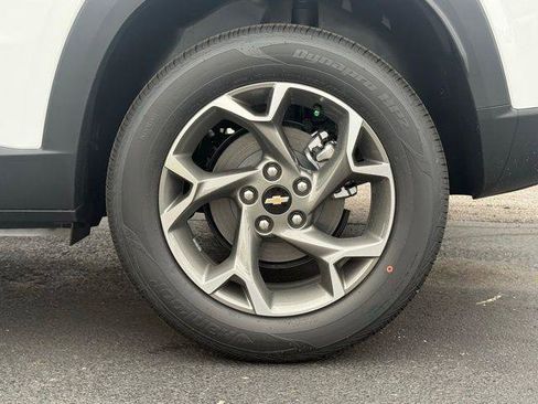 New 2026 Chevrolet Trax LT FWD image 16