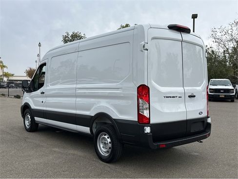 New 2026 Ford Transit 150 148 Medium Roof w/ Load Area Protection Package image 4