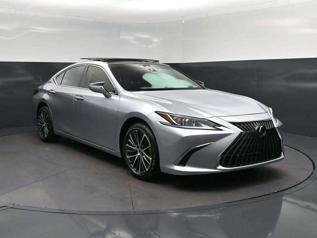 Used 2025 Lexus ES 350 w/ Premium Package FWD image 9