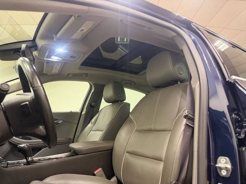 Used 2016 Chevrolet Impala LTZ w/ Enhanced Convenience Package image 12