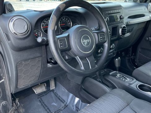 Used 2012 Jeep Wrangler Sport AWD/4WD image 9