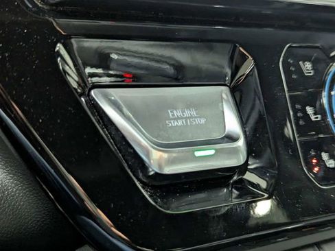 Used 2023 GMC Sierra 1500 Denali w/ Technology Package image 21